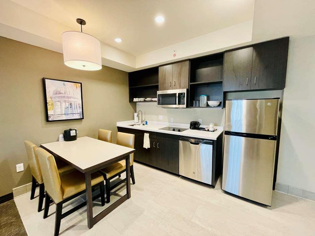 Best Western Plus Executive Residency Jackson Northeast Ruang foto